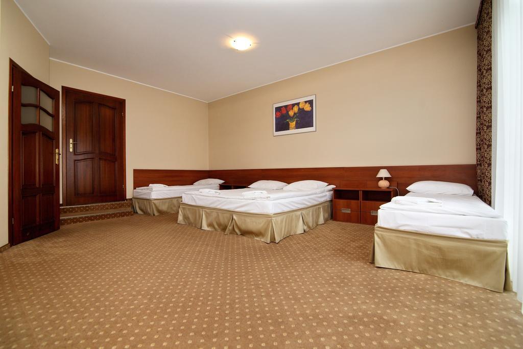 Amadeus Motel Lomza Room photo